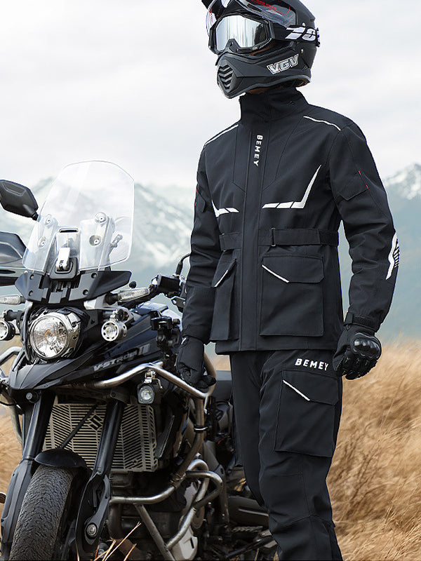 Two-piece Cycling Raincoat Suit - Waterproof, Windproof & Reflective Design