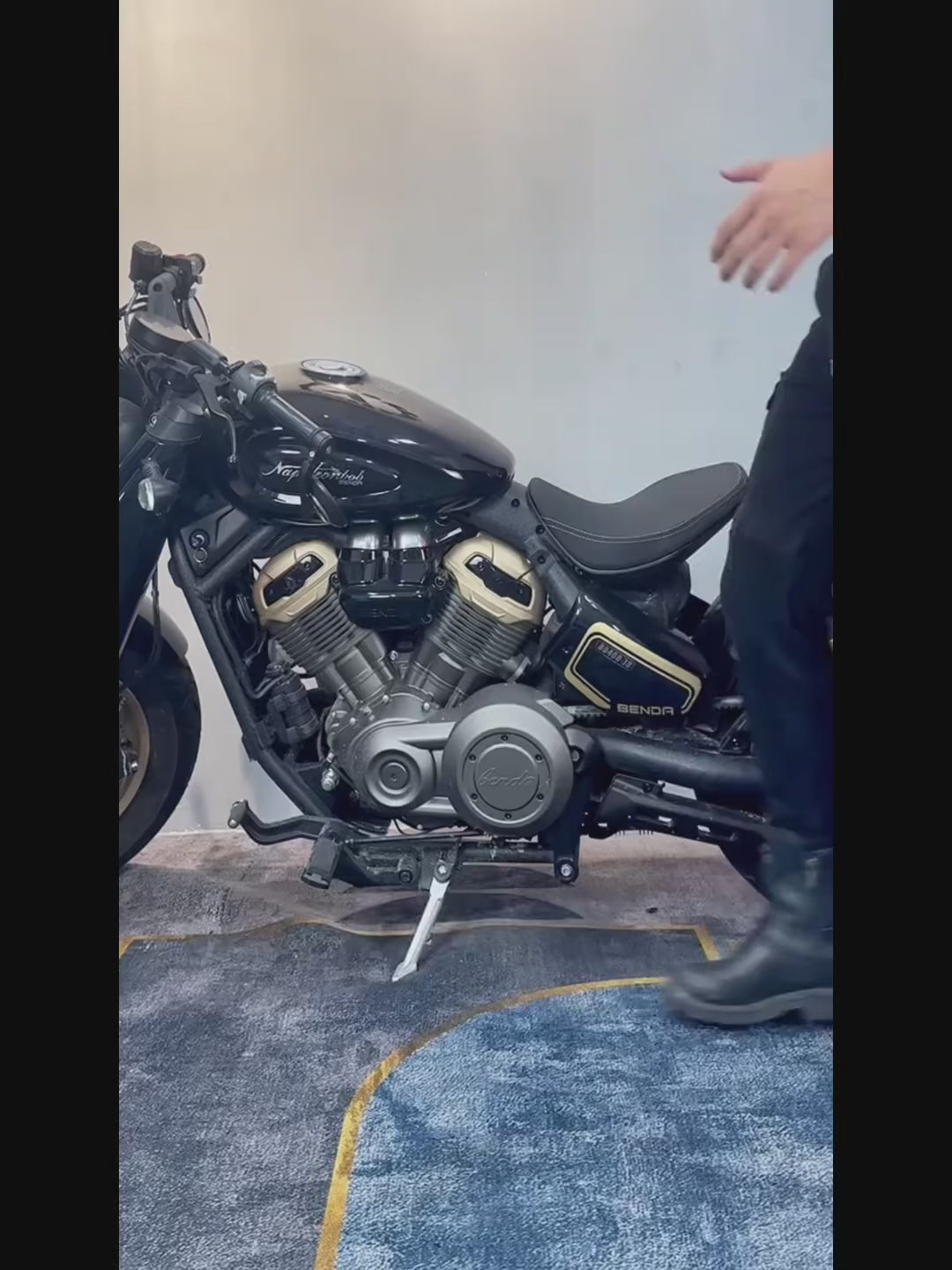 Men's Motorcycle Cargo Pants with Large Area Kevlar Reinforcement and CE Protectors