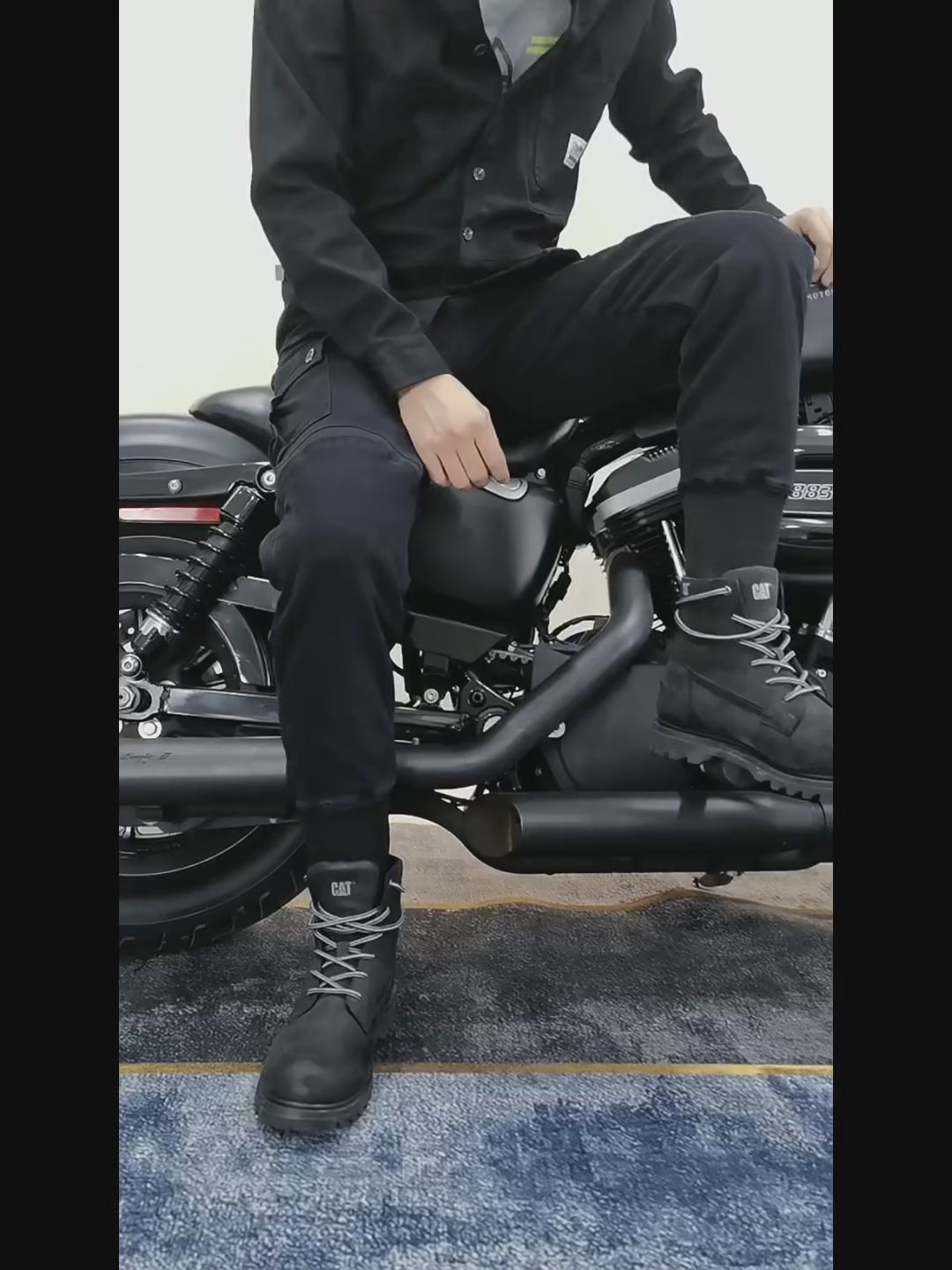 Men's Motorcycle Cargo Pants with Large Area Kevlar Reinforcement and CE Protectors
